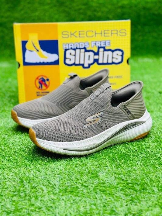 Skechers Max cushion