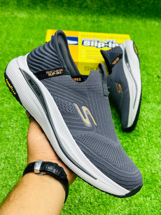 Skechers max cushion