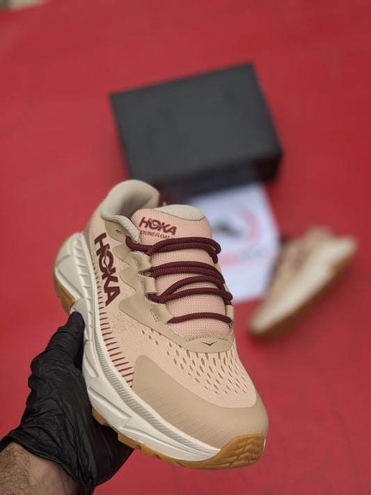 HOKA Runner