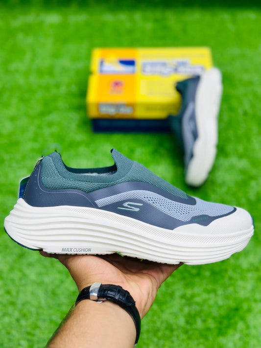 Skechers Max Cushion