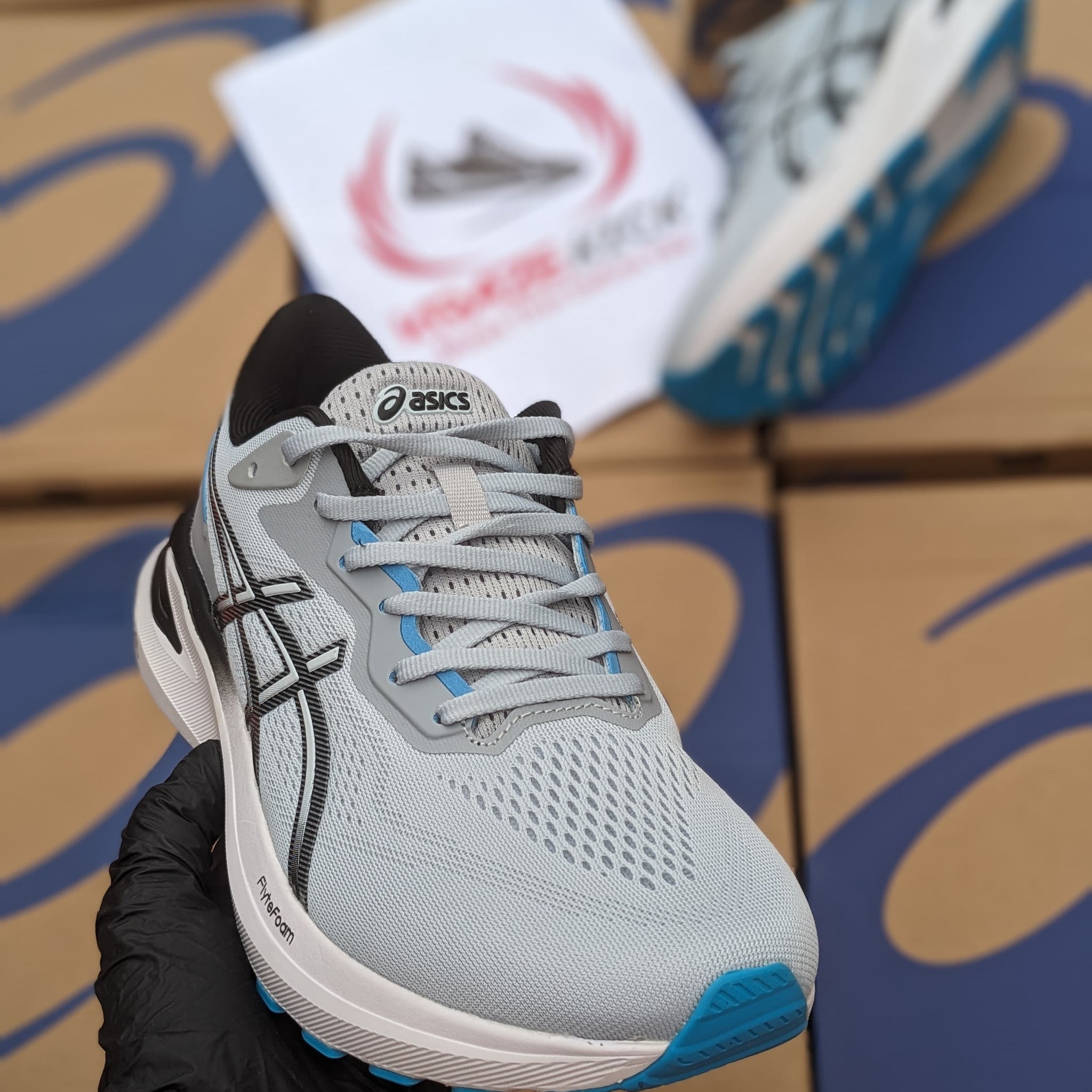 Asics GT -1000 13