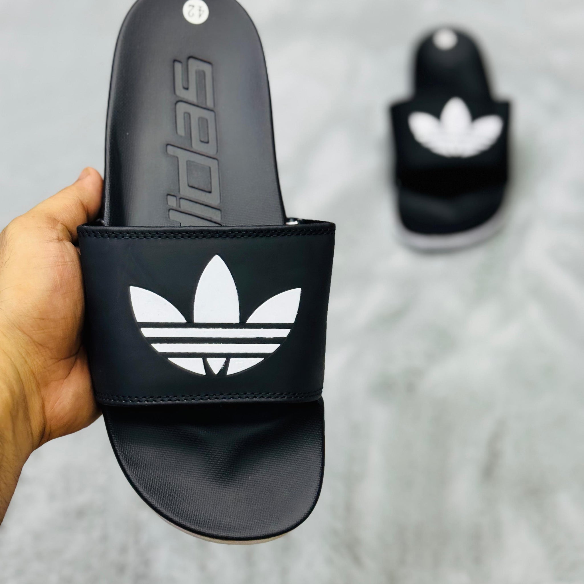 Adidas slide