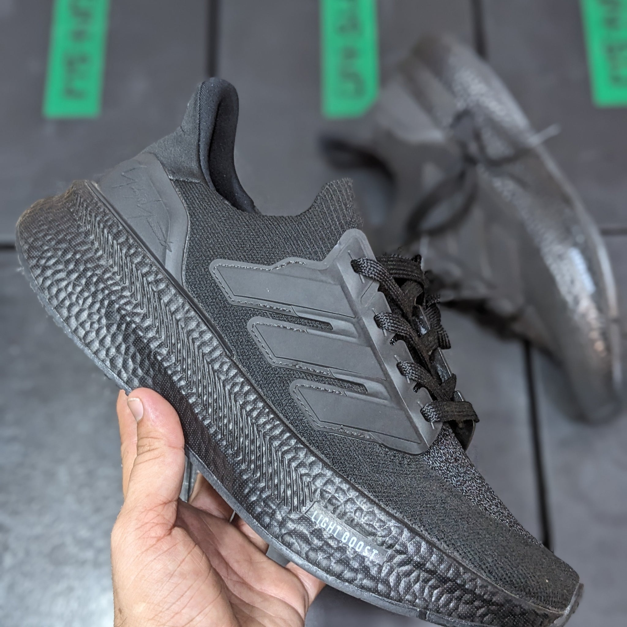 ADIDAS ultraboost V-3