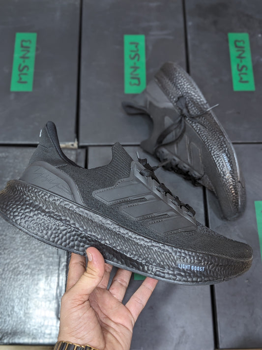 ADIDAS ultraboost V-3