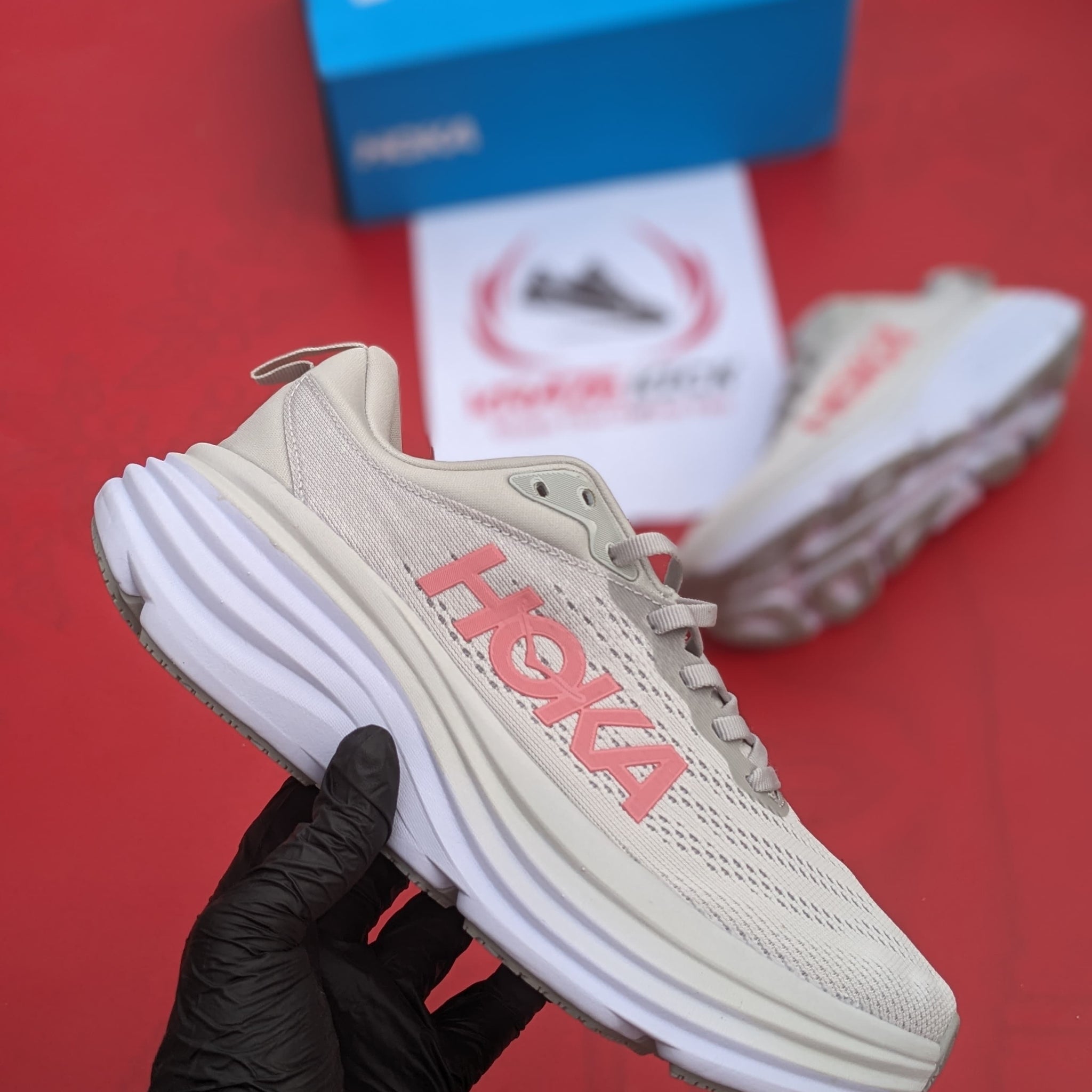 HOKA Bondi 8